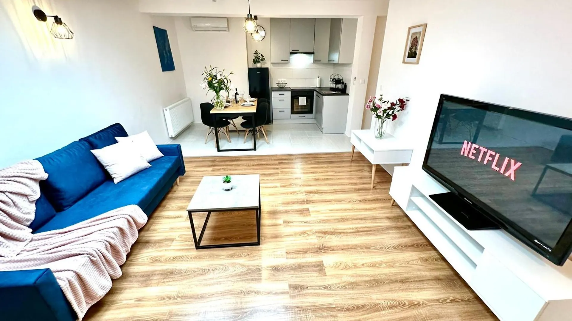 Cozy Old-Town Apartments At Kazimierz +Ac, Kitchen And Netflix 크라쿠프 0*,  폴란드